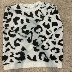 NEVER WORN thick sweater in size kids Large